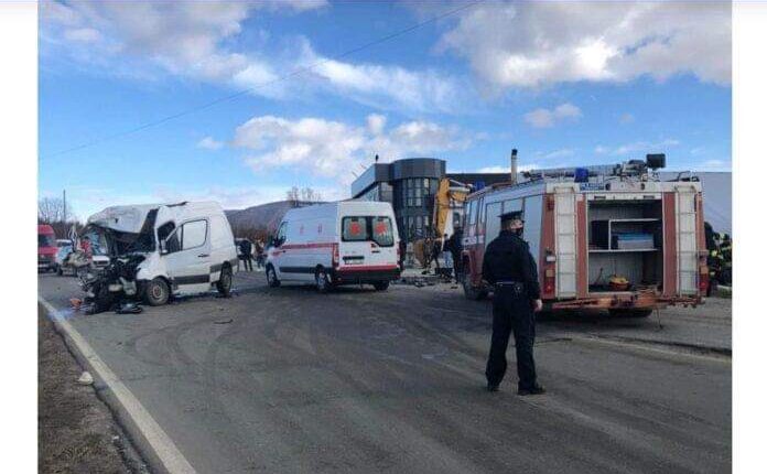 Pamje të rënda: Aksident i tmerrshëm në rrugën Arllat-Malishevë