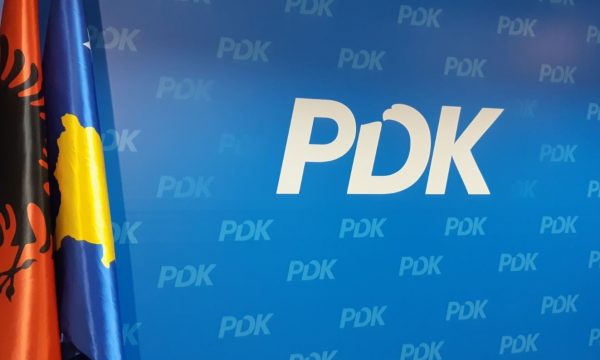 Këta janë kandidatët për deputetë nga dega e PDK-së në Drenas, iu prin Ferat Shala