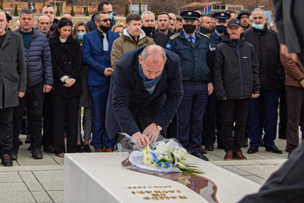 Lladrovci në Prekaz: Përkulemi me nderim të thellë për sakrificën e pakrahasueshme të familjes Jashari