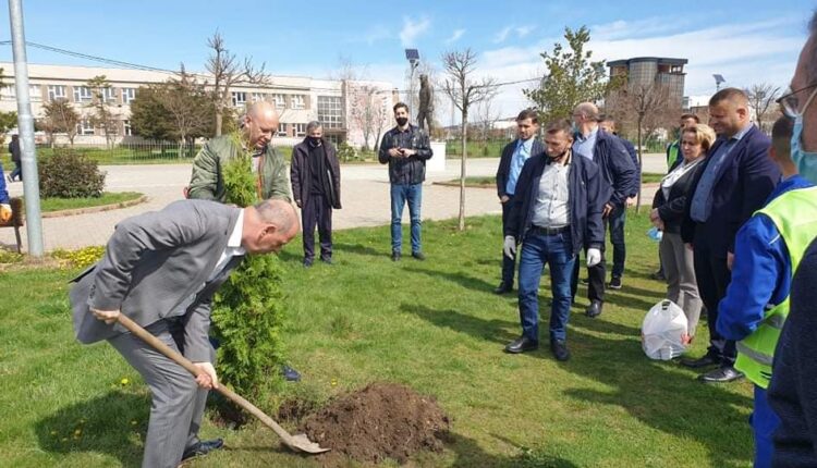 Drenasi shënon ditën ndërkombëtare e tokës